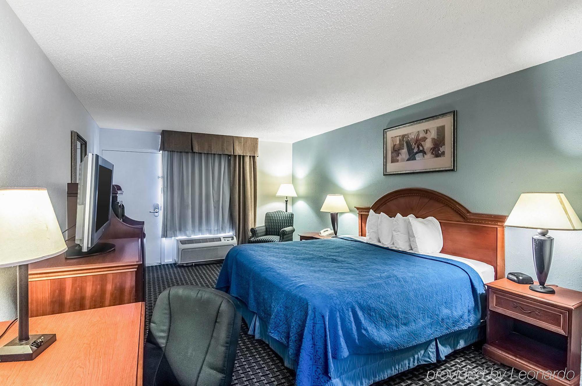 Texas Inn & Suites เดนตัน ภายนอก รูปภาพ