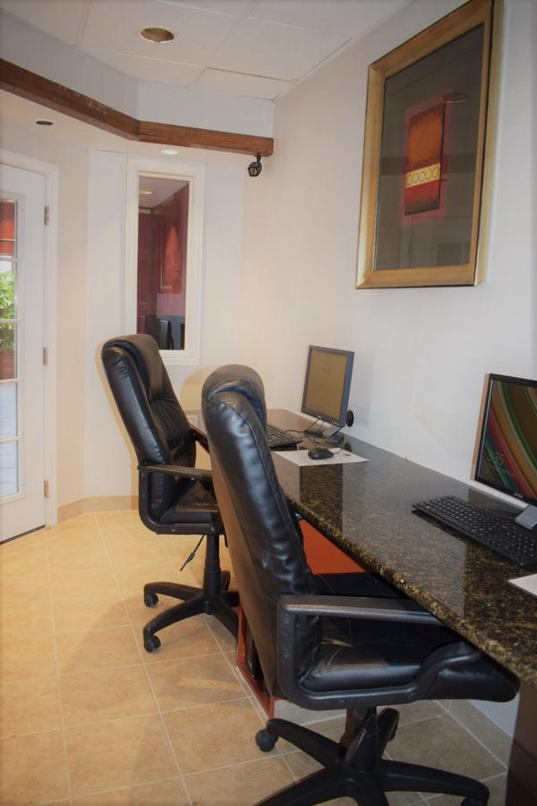 Texas Inn & Suites เดนตัน ภายนอก รูปภาพ